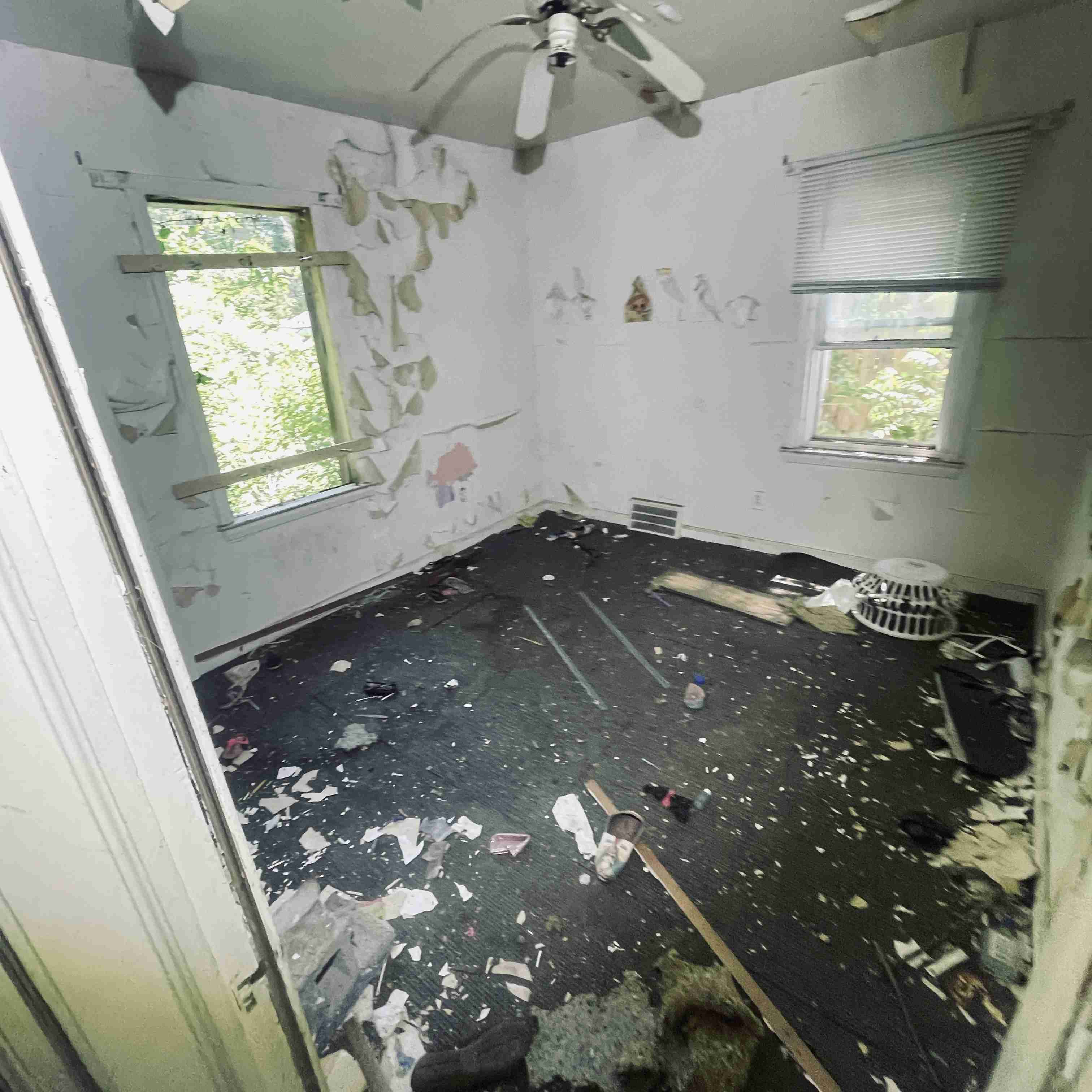 11706 Auburn (35).jpg